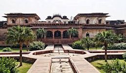 tourist places in deeg rajasthan